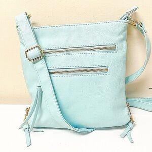 Steve Madden Mint Faux Leather Expandable Crossbody Bag Zippered